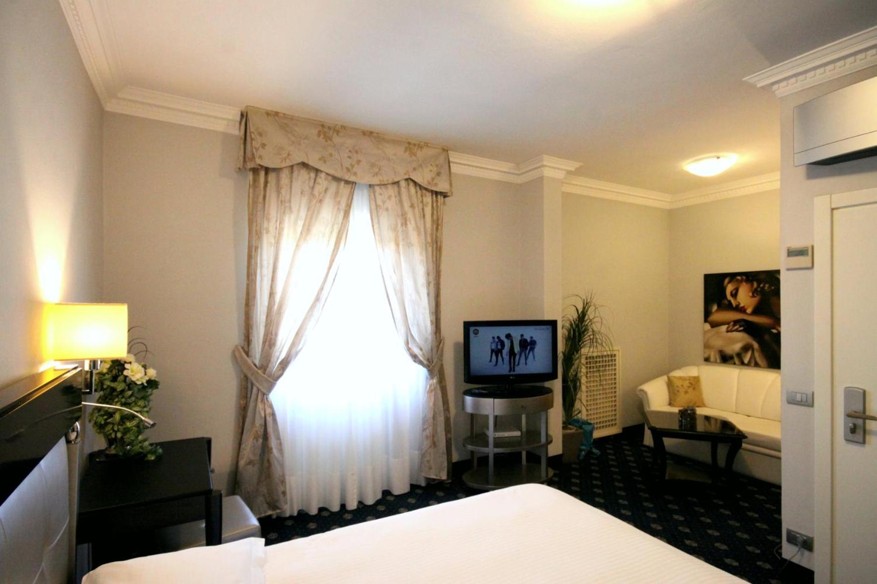 Sangallo Hotel Monte San Savino Zewnętrze zdjęcie