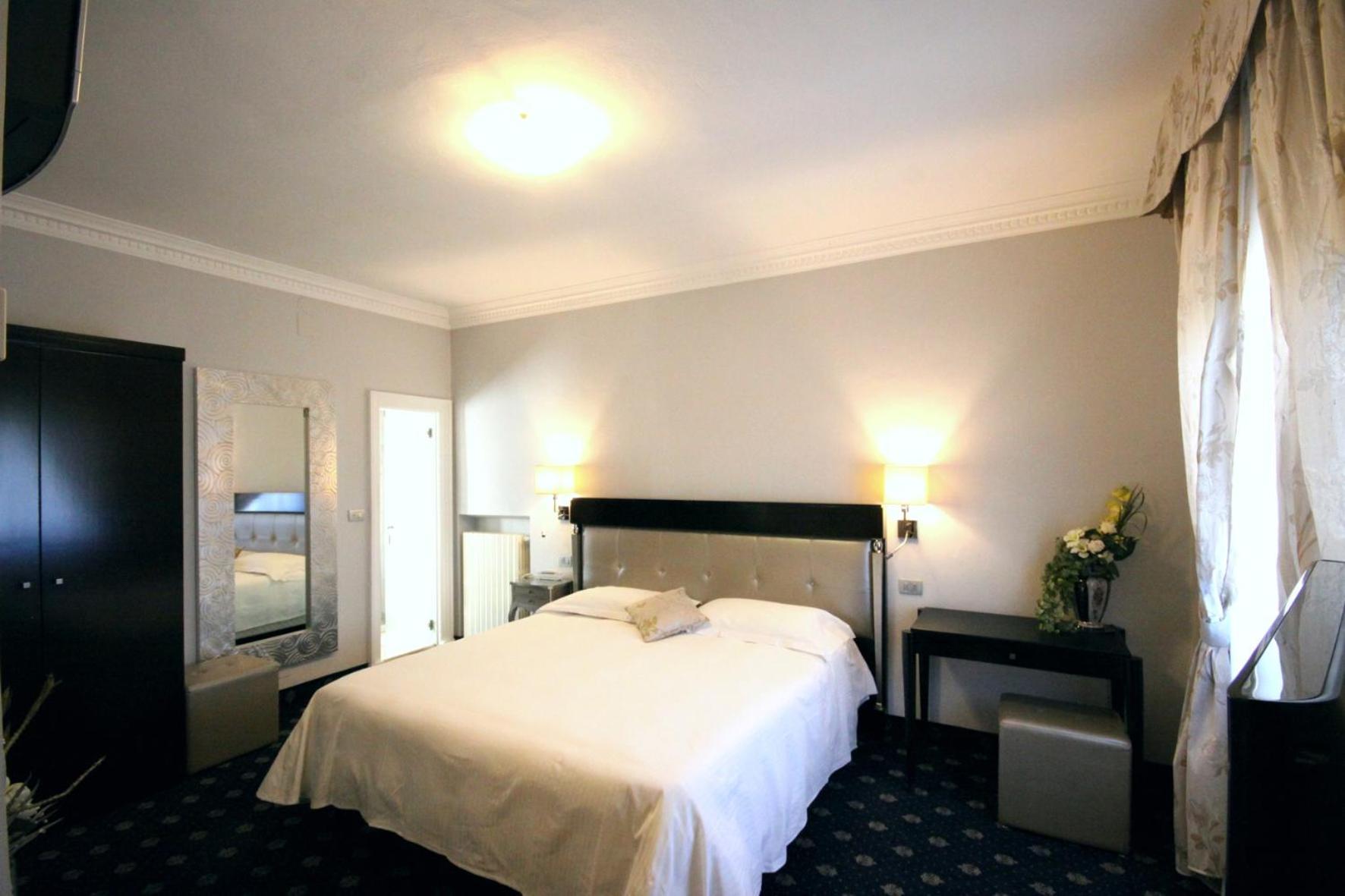Sangallo Hotel Monte San Savino Zewnętrze zdjęcie